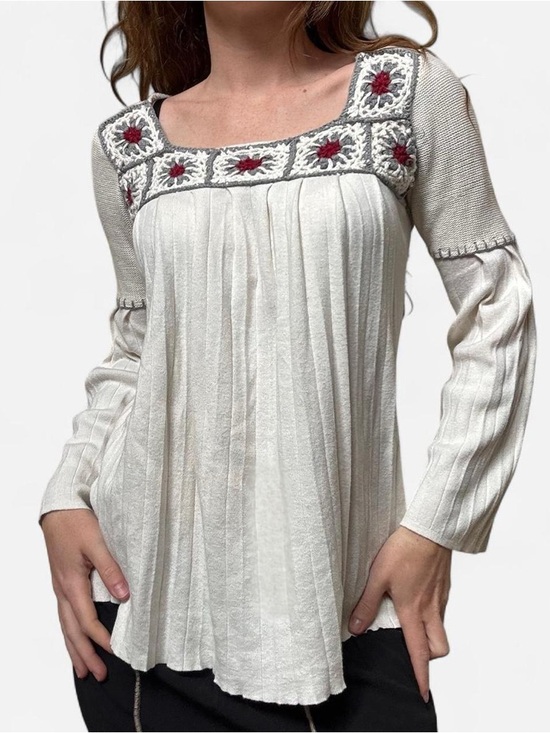 RXB Sweaters - RXB Cream cotton embroidered sweater with bell sleeves